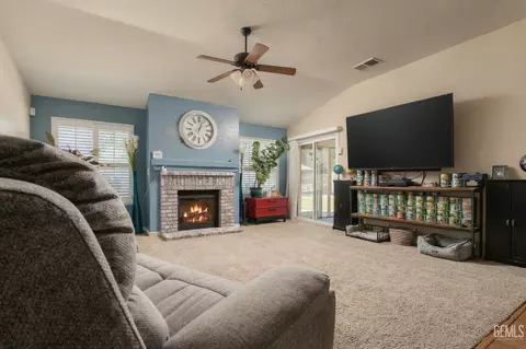 Other - 3832 N Carson St, Visalia, CA 93291 photo 3 of 9