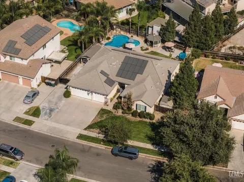 View/Area - 3832 N Carson St, Visalia, CA 93291 photo 1 of 5