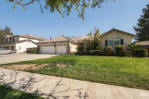 Exterior - 3832 N Carson St, Visalia, CA 93291 photo 11 of 11