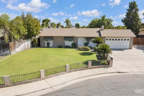 2804 Stanyan Ct, Bakersfield, CA 93309