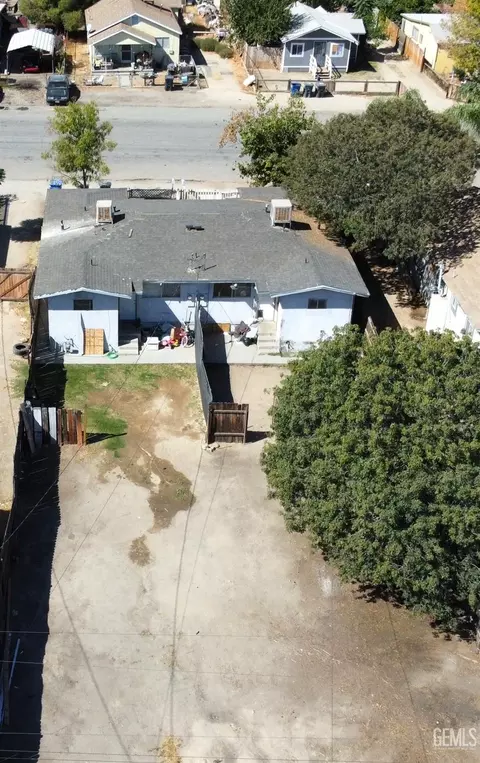 406 Buchanan St, Taft, CA 93268 photo 5