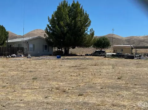 13606 Barrett Rd #W, Santa Margarita, CA 93453