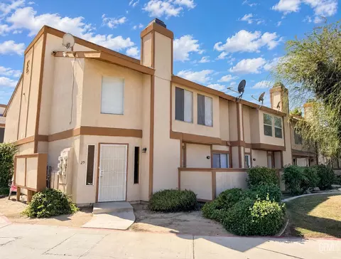 2600 Chandler Ct #25, Bakersfield, CA 93309