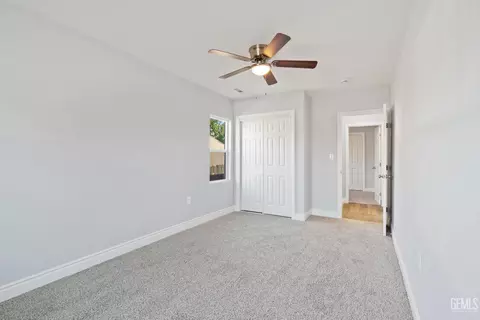 Entry Way - 19715 Guthrie Dr, Strathmore, CA 93267 photo 2 of 9