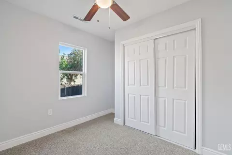 Bedroom - 19715 Guthrie Dr, Strathmore, CA 93267 photo 2 of 4