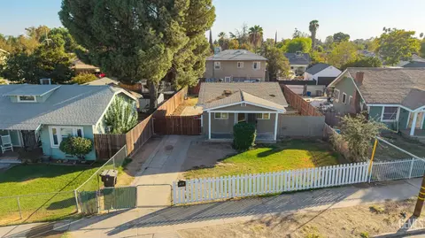 415 Bernard St, Bakersfield, CA 93305