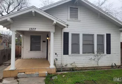1207 Pacific St, Bakersfield, CA 93305