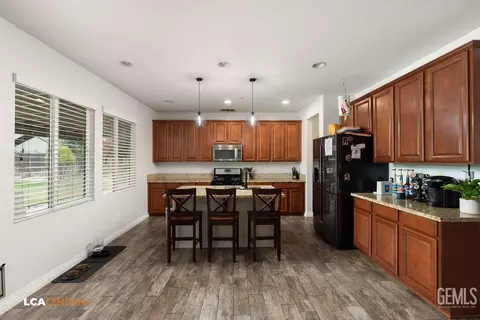 Kitchen - 15425 Quintero Pl, Bakersfield, CA 93314 photo 1 of 1