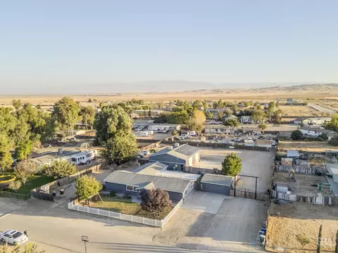 View/Area - 28109 Chaparral Ave, Taft, CA 93268 photo 7 of 7