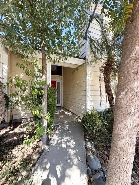 7126 Hanover Cir, Bakersfield, CA 93309