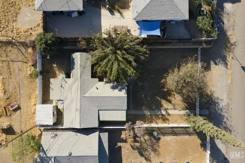 View/Area - 519 F St, Taft, CA 93268 photo 5 of 9