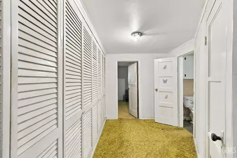 Entry Way - 519 F St, Taft, CA 93268 photo 1 of 1