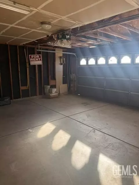 Other - 196 Potter St, Shafter, CA 93263 photo 4 of 4