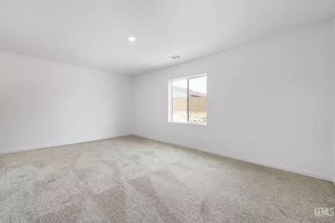 Bedroom - 1117 Nectar Pl, Shafter, CA 93263 photo 1 of 5