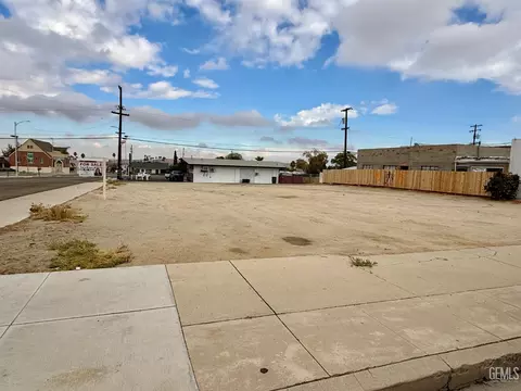 306 S 5th St, Taft, CA 93268 photo 9