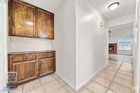 Entry Way - 4704 Tobin Rd, Bakersfield, CA 93311 photo 1 of 2