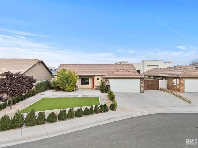 Turquoise Quotes 362 Turquoise Ct, Delano, CA 93215 | MLS# 202611296 | 41 Photos - Movoto