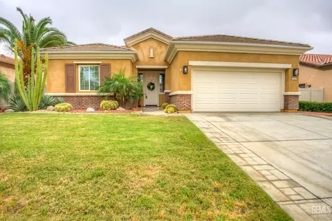 5900 River Birch Dr, Bakersfield, CA 93306