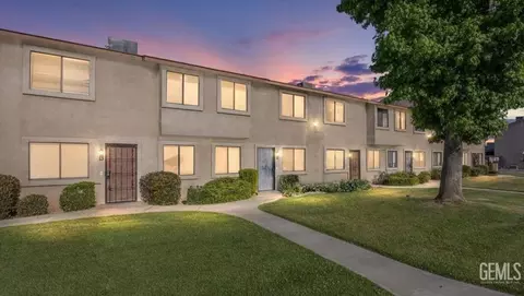 510 Real Rd #12, Bakersfield, CA 93309