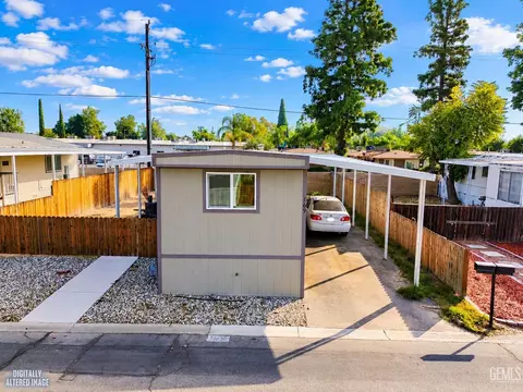 169 Hickorywood Ln, Bakersfield, CA 93308