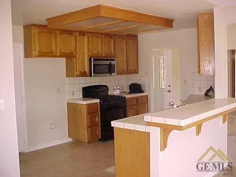22001 Mid Way, Tehachapi, CA 93561 photo 10
