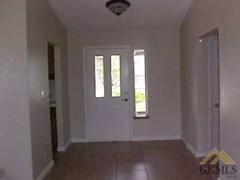 22001 Mid Way, Tehachapi, CA 93561 photo 3