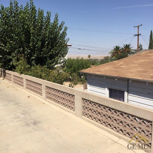 630 E St, Taft, CA 93268 photo 4