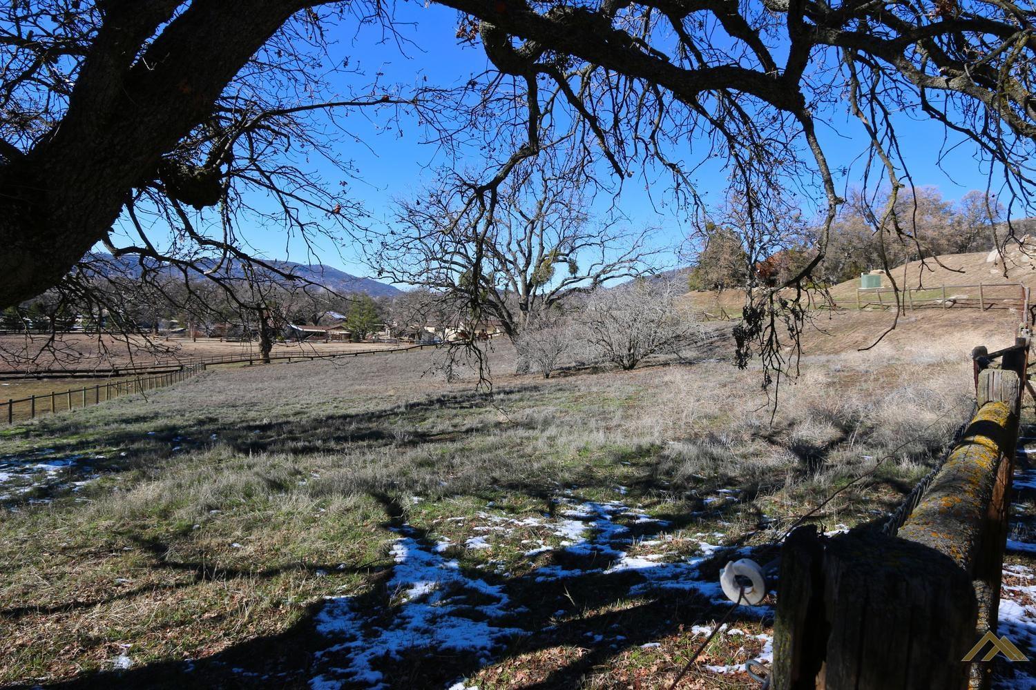 27401 Oakflat Dr, Tehachapi, CA 93561 photo 31