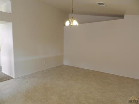 8533 Rollingbay Dr, Bakersfield, CA 93312 photo 6