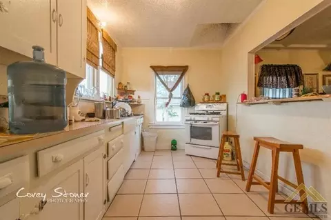 606 B St, Taft, CA 93268 photo 4