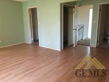 18241 Saint Andrews Dr #14, Tehachapi, CA 93561 photo 8