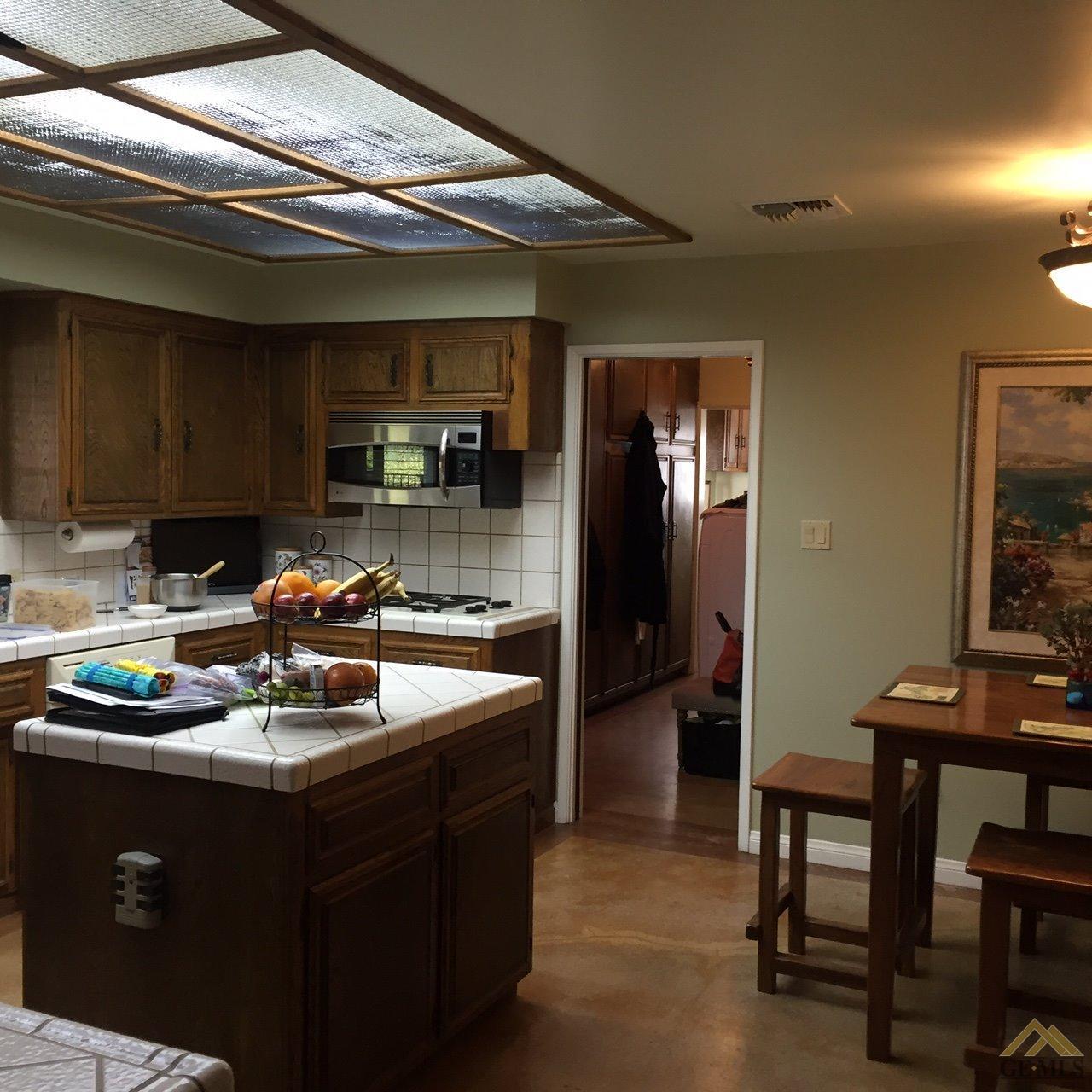 4803 Christmas Tree Ln, Bakersfield, CA 93306 photo 6