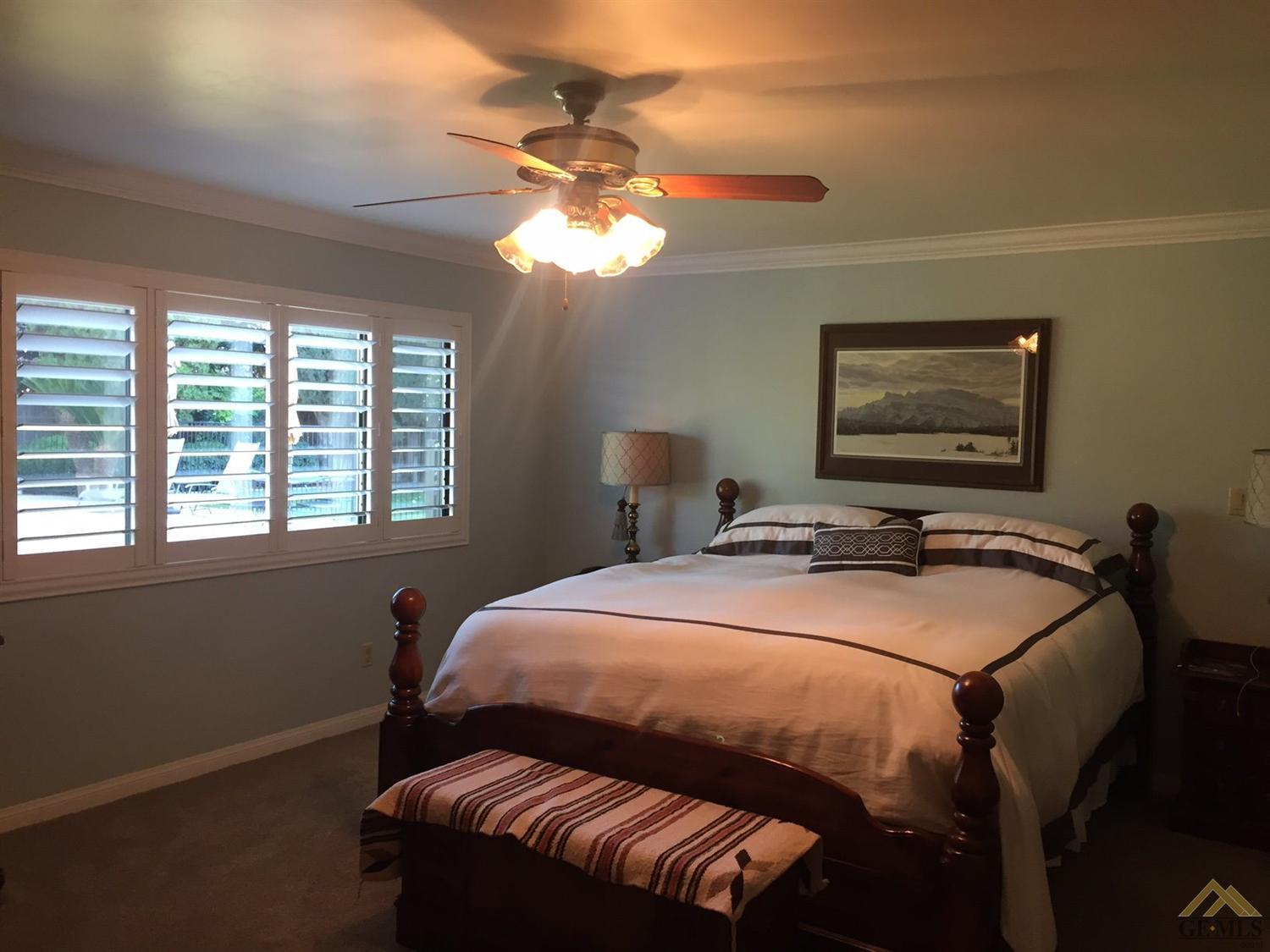 4803 Christmas Tree Ln, Bakersfield, CA 93306 photo 8