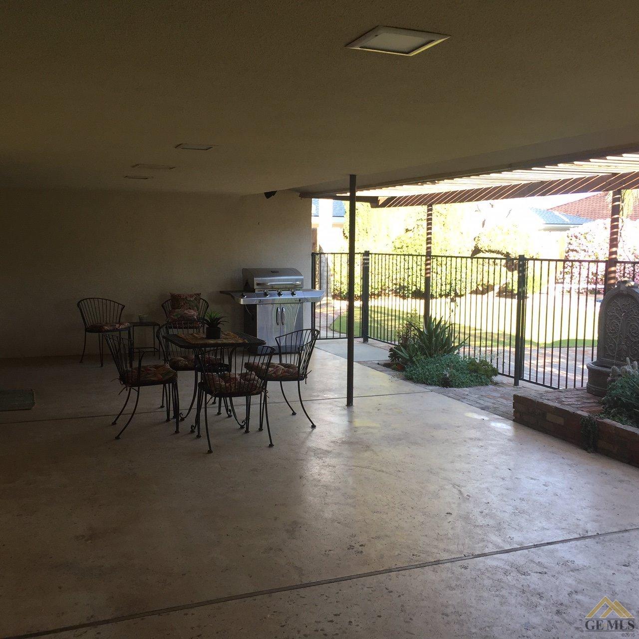 4803 Christmas Tree Ln, Bakersfield, CA 93306 photo 14