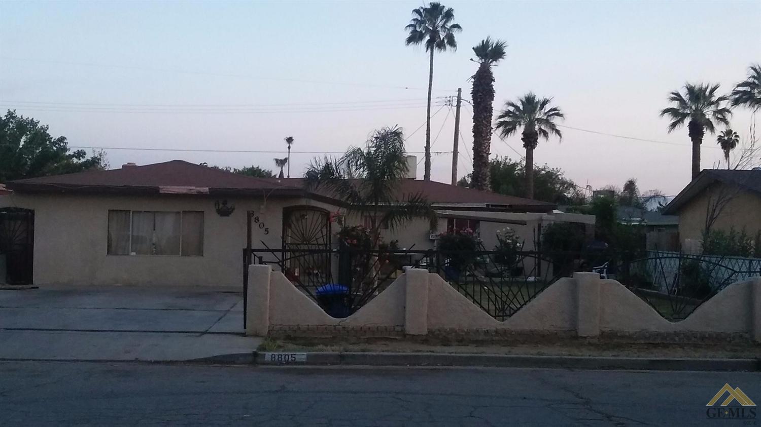 8805 Mark Ave, Lamont, CA 93241 photo 1
