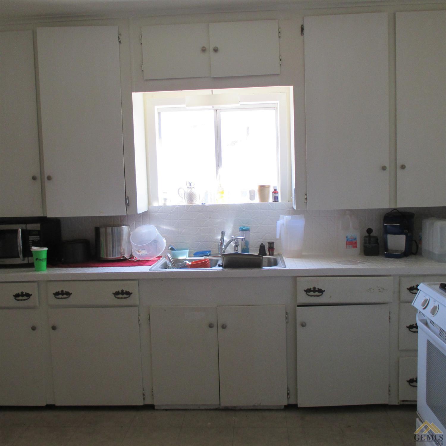 224 B St, Taft, CA 93268 photo 6