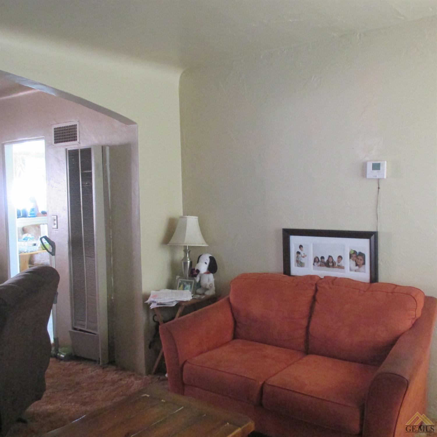 224 B St, Taft, CA 93268 photo 4