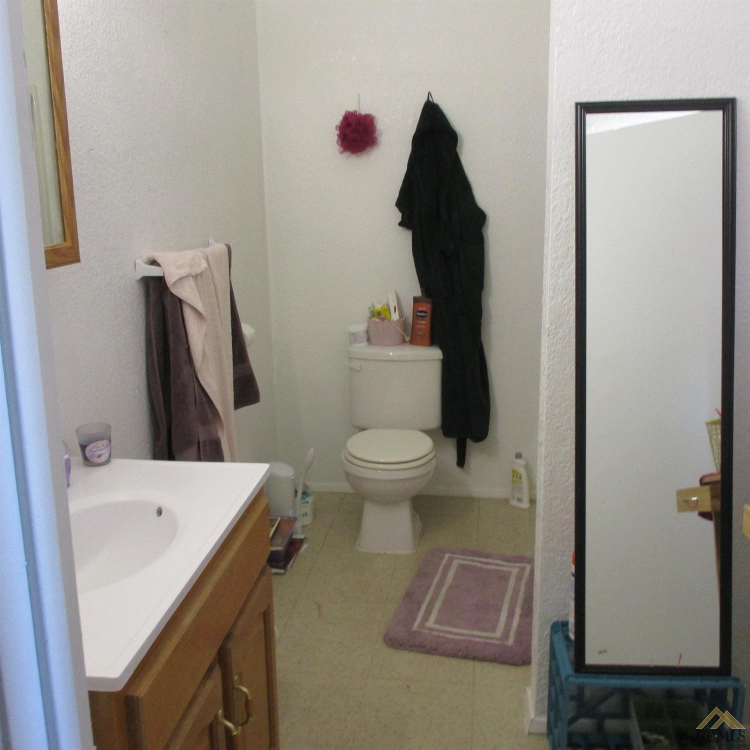 224 B St, Taft, CA 93268 photo 13