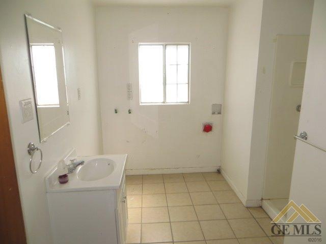 627 A St, Taft, CA 93268 photo 18