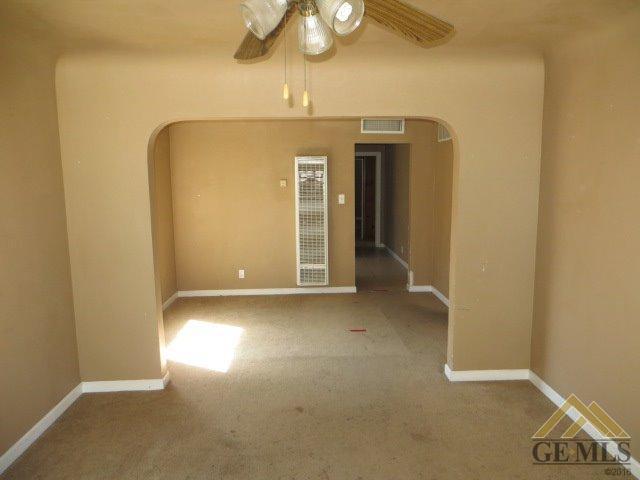 627 A St, Taft, CA 93268 photo 6