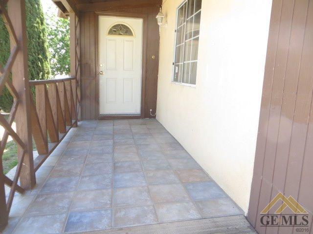627 A St, Taft, CA 93268 photo 3