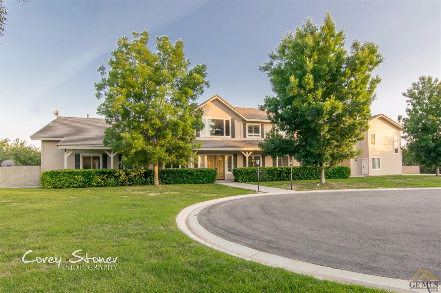 17044 Griffith Ave, Wasco, CA 93280 photo 1