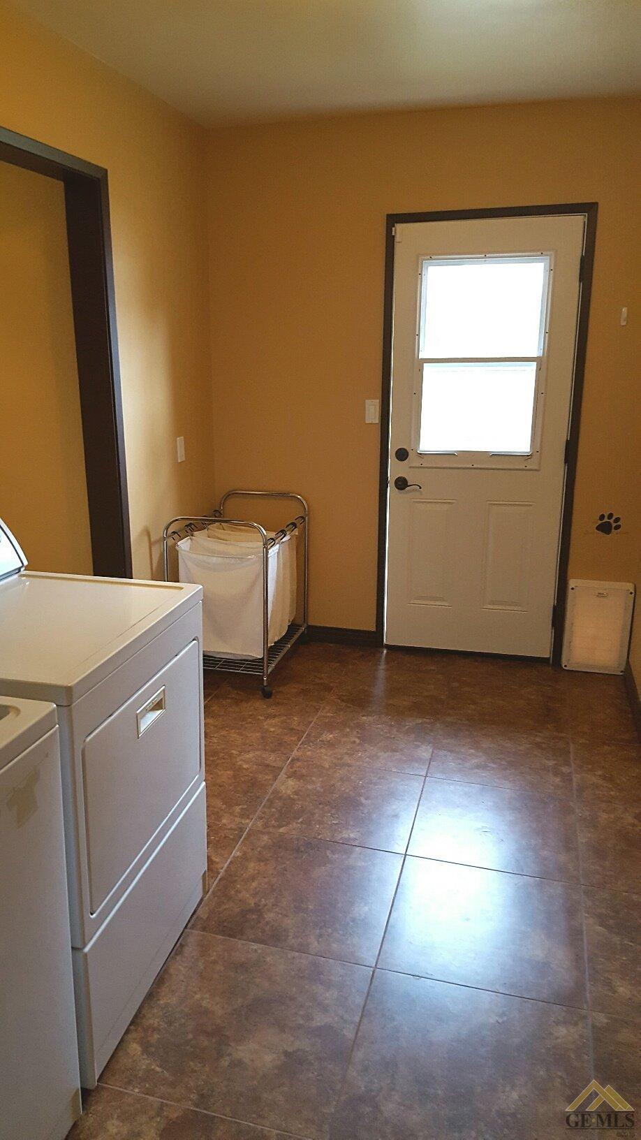 409 Pilgrim Ave, Taft, CA 93268 photo 30