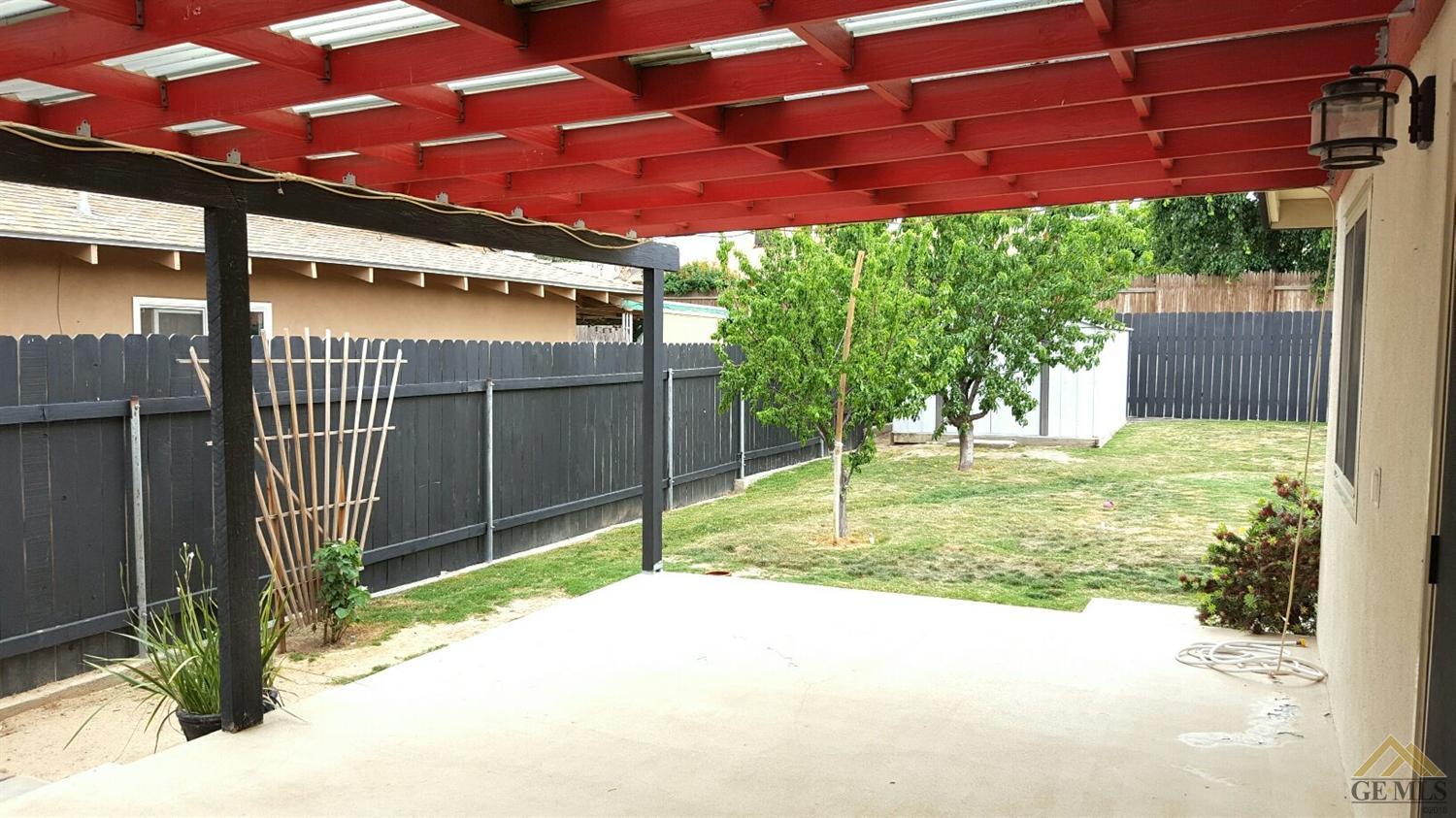 409 Pilgrim Ave, Taft, CA 93268 photo 34