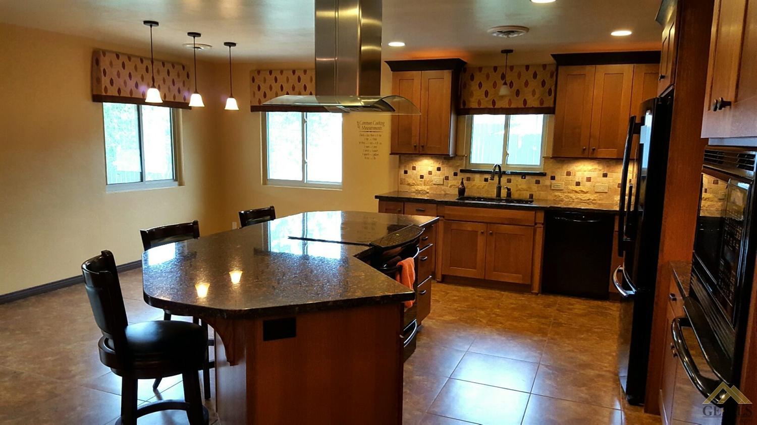 409 Pilgrim Ave, Taft, CA 93268 photo 10