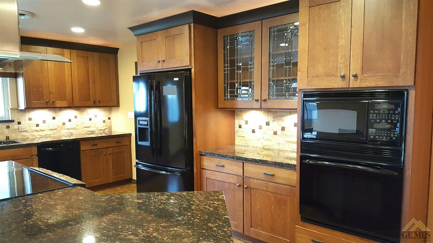 409 Pilgrim Ave, Taft, CA 93268 photo 8