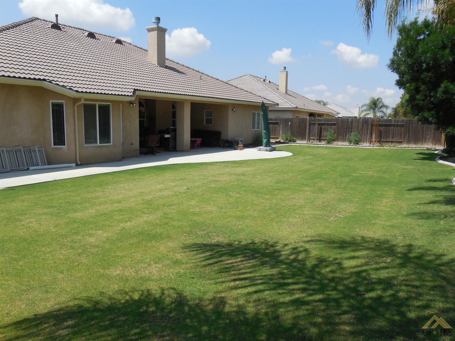 700 Brookside Dr, Shafter, CA 93263 photo 31