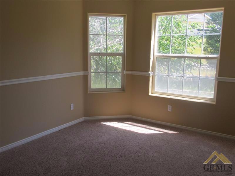 28621 Hawaii Ct, Tehachapi, CA 93561 photo 16