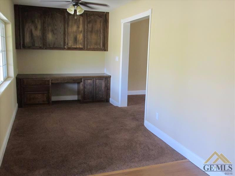 28621 Hawaii Ct, Tehachapi, CA 93561 photo 15