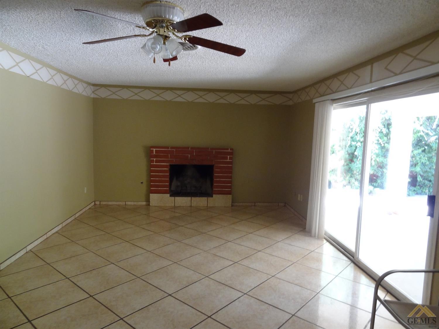 5718 5718 Rexroth Ave, Bakersfield, CA 93306 photo 9
